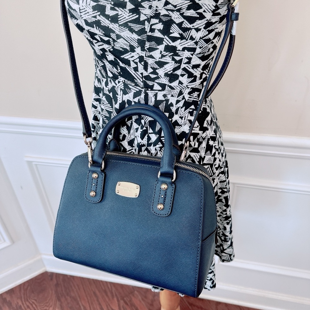 Michael Kors Saffiano Leather Satchel / crossbody bag/leather/NWT - Picture 9 of 10